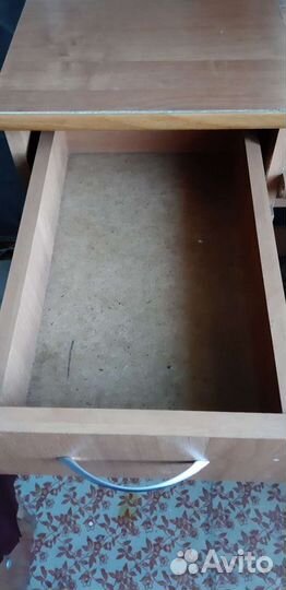 Трюмо с зеркалом