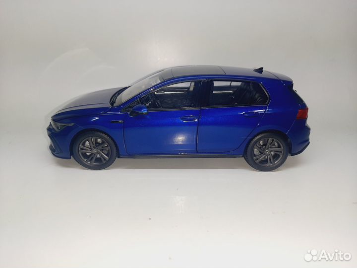 2020 Volkswagen Golf 8 R-Line (Paudi 1:18)