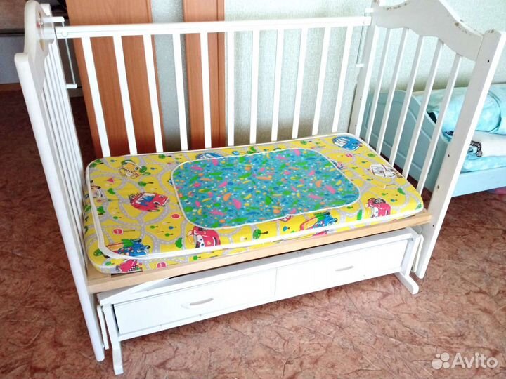 Детская кровать 60*120 с маятником и ящиком