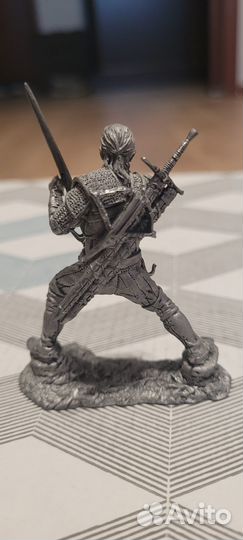 Оловянные солдатики 54 мм Ведьмак