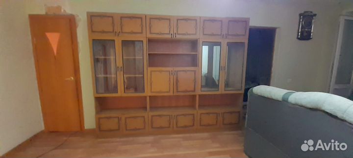 Стенка и шкаф для одежды