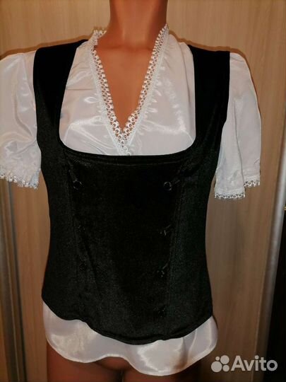 Блузка с жилеткой