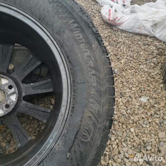 235/65 R17 Kumho WinterCraft SUV Ice WS51 Зима Лит