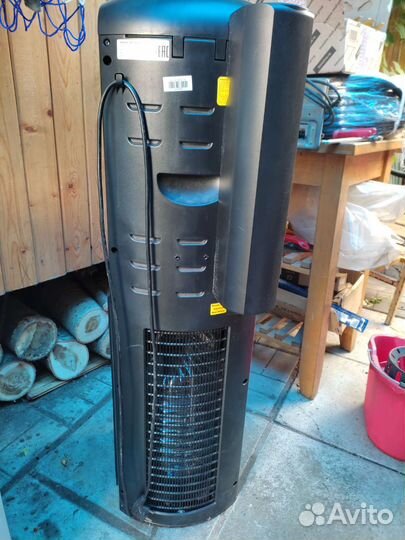 Кулер для воды