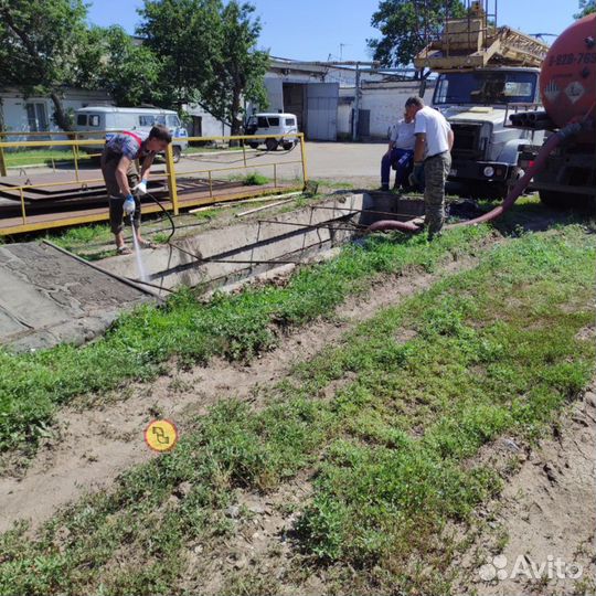 Прочистка канализации. Устранение засора в трубах