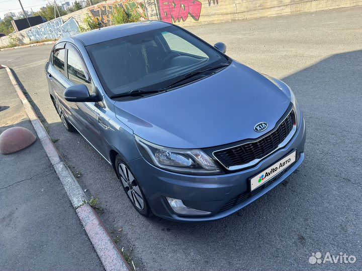 Kia Rio 1.6 AT, 2011, битый, 271 600 км