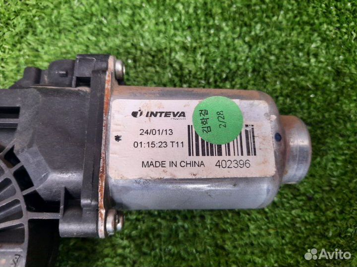 Моторчик стеклоподъёмника передний правый Kia Rio