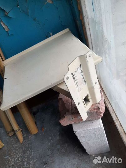 Полка под микроволновку, TV