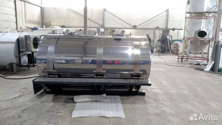 Молоковоз, автоцисцерна для молока