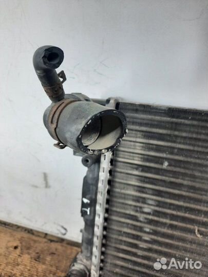 Радиатор основной Volkswagen Polo 4 хэтчбек 1.2