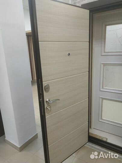 Дверь входная