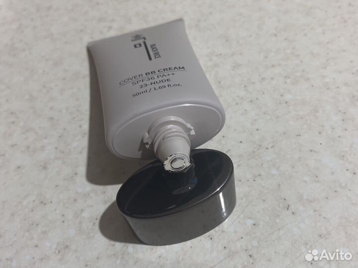 Тональный крем black rice