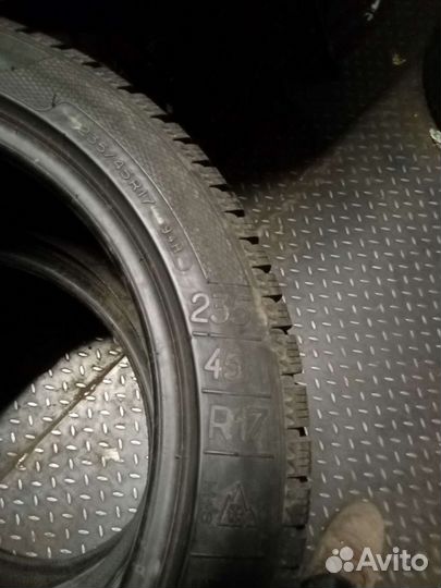 Kleber Krisalp HP3 235/45 R17