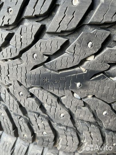 Nokian Tyres Hakkapeliitta 9 SUV 275/50 R20