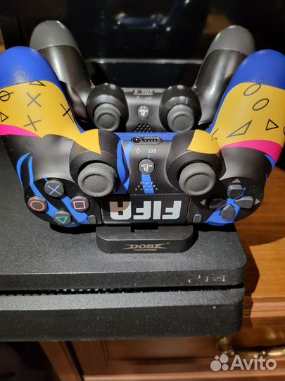 Sony playstation 4 PS4 slim 2TB