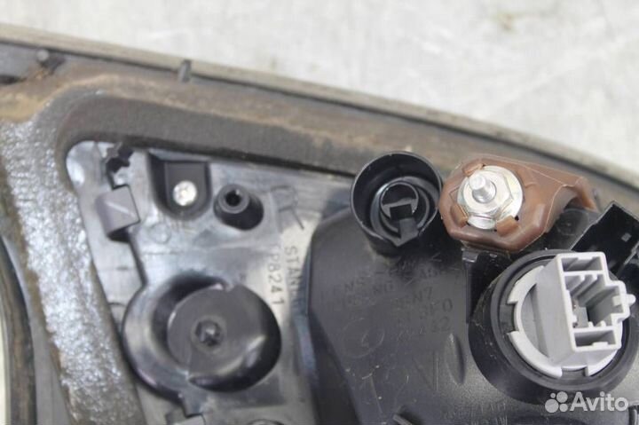 Фонарь задний внутренний правый Mazda 3 (BL) 200