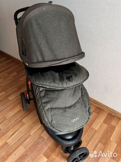 Коляска прогулочная