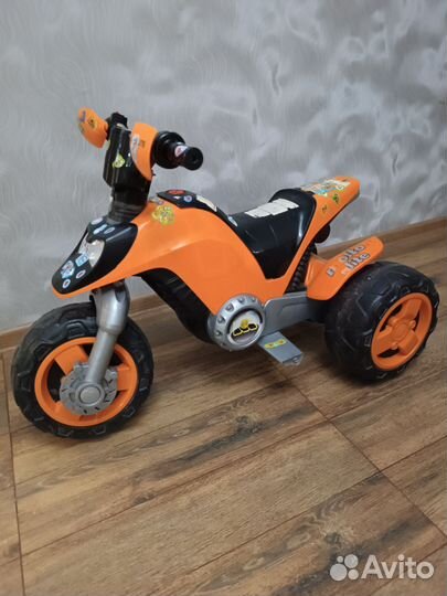 Детский электромобиль