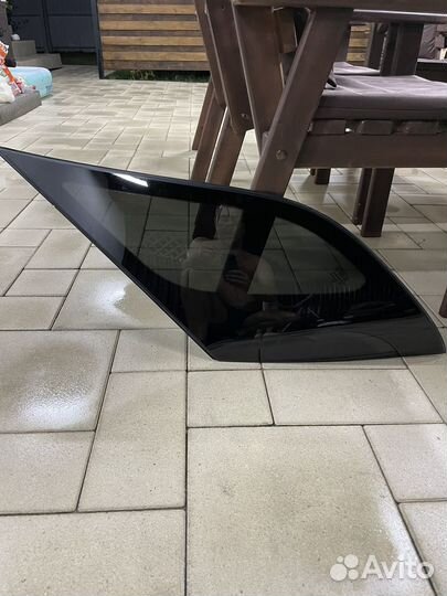 Форточка задняя mercedes ML W166