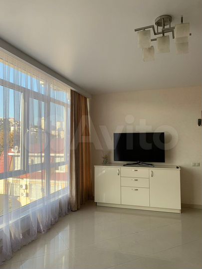 2-к. квартира, 70 м², 6/16 эт.