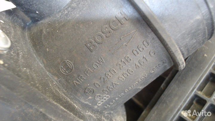 Корпус воздушного фильтра Volkswagen Sharan, 2005