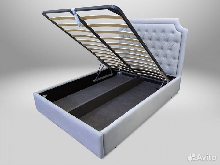 Кровать двухспальная 