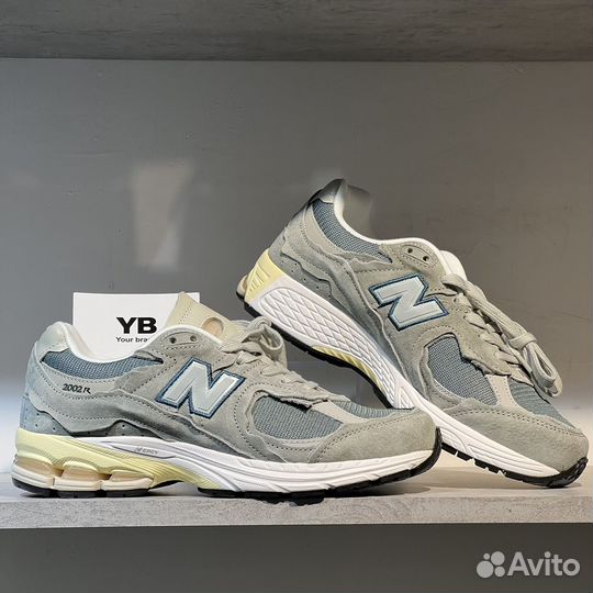 Кроссовки New Balance 2002r