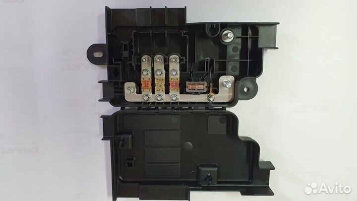 Блок предохранителей VW Touareg