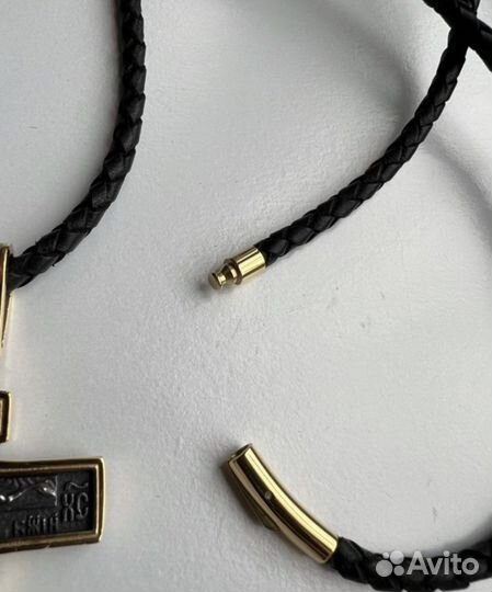 Крест и гайтан