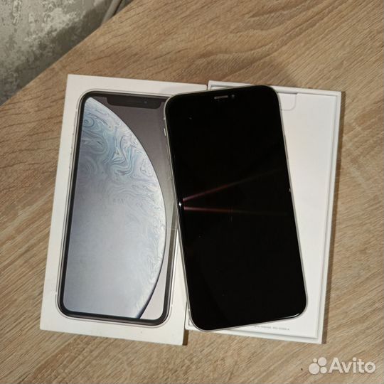 iPhone Xr, 64 ГБ