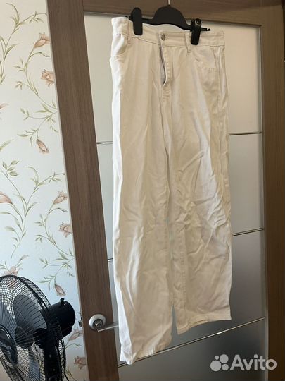 Джинсы новые