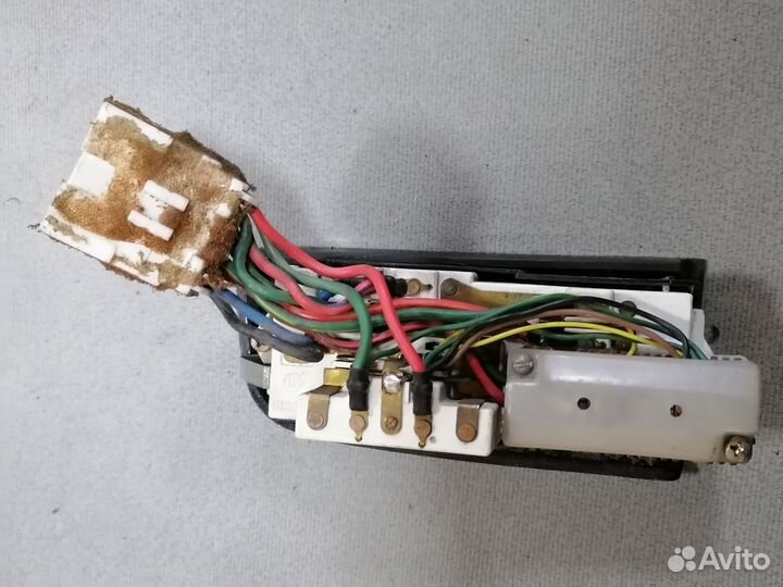 Блок упр. стеклоподъемник. Mitsubishi Mirage 1991