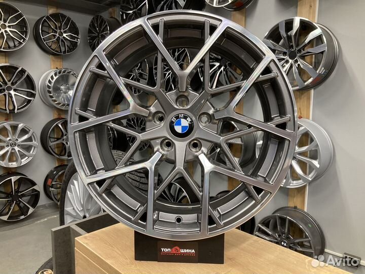 Диски R18 795 M Style на BMW M8