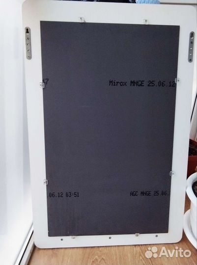 Зеркало в ванную с полочкой б/у