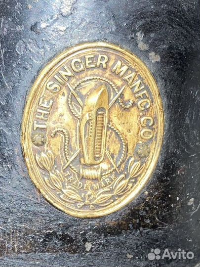 Швейная машина Singer