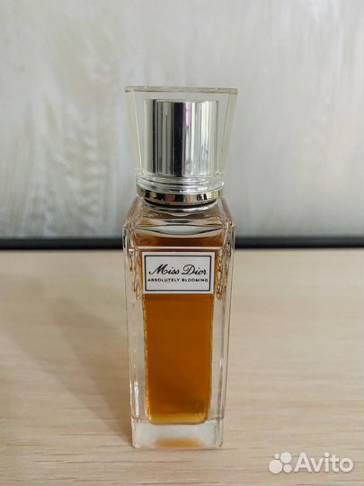 Парфюмерная вода Miss Dior Absolutely Blooming Rol