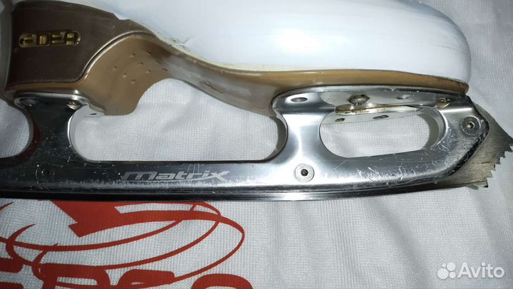 Фигурные коньки edea chorus 230