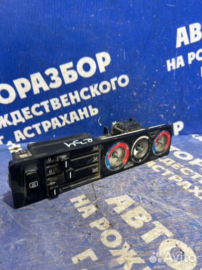 Блок управления печкой Bmw E34 седан 1994