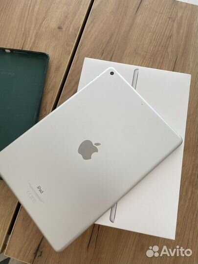 iPad (7 Generation) Wi-Fi