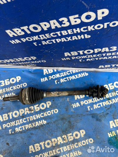 Левый привод Toyota Auris хэтчбек 1ZR 2007