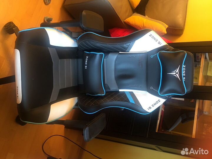 Геймерское кресло Zone51 Cyberpunk