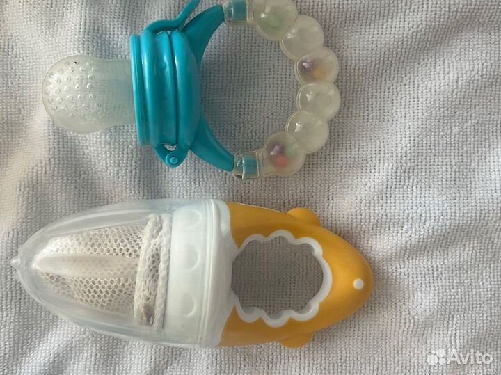 Бутылочки, ниблеры, погремушки, соски