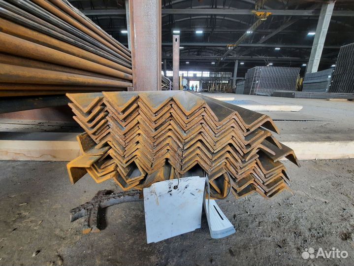 Уголок стальной