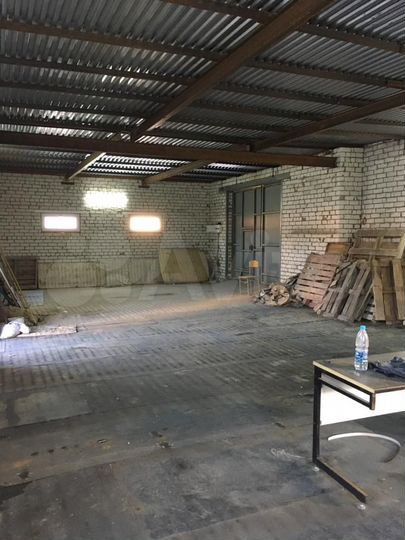 Гараж, > 30 м²