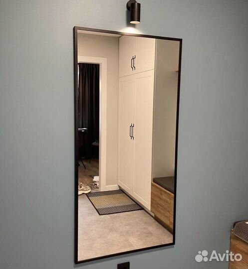 Зеркало в черной алюминиевой раме 1000 * 800 мм