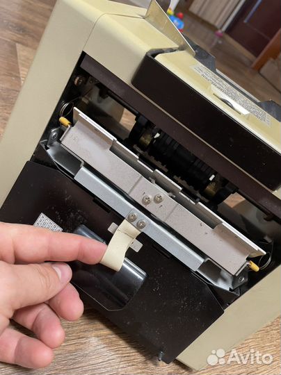 Счетная машинка для денег