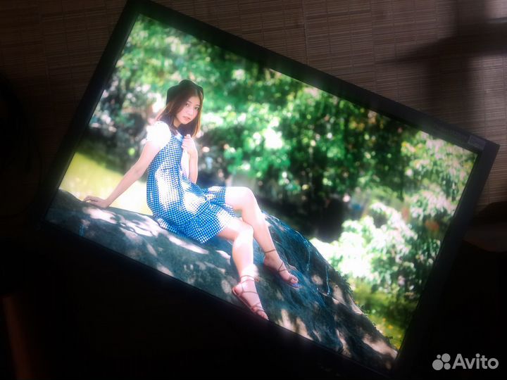 Монитор Eizo FlexScan SX2761W