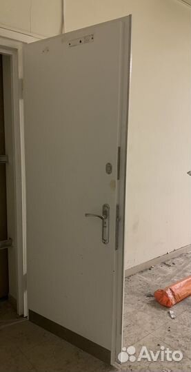 Противопожарная дверь