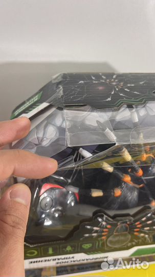 Паук на пульте управления