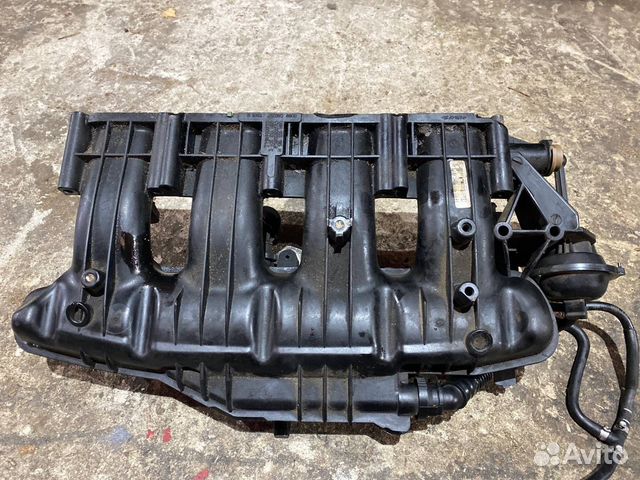 Коллектор впускной Audi A4 B8 1.8 T 2009